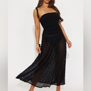fashion nova Kelsea lace maxi dress black NWT